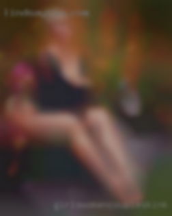 Girls/women/couples/kink Moulton, Iowa - whatever.